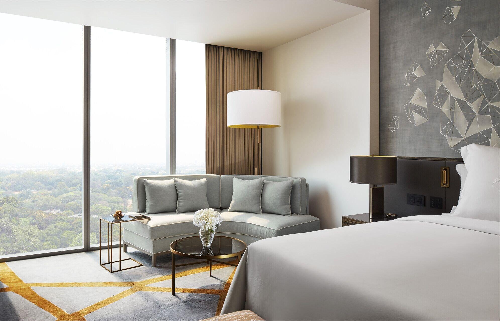 Four Seasons Hotel Bengaluru At Embassy One Exterior photo
